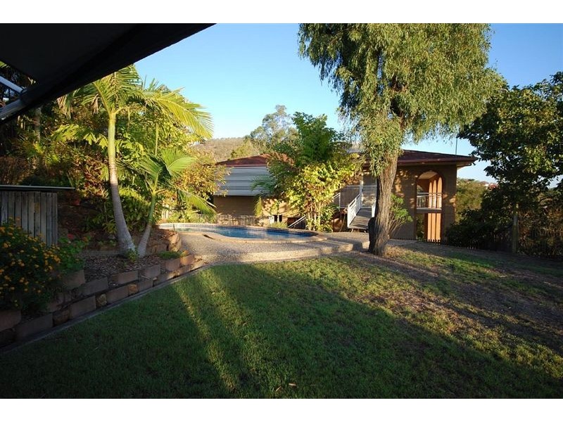 1 Fryer Avenue, Frenchville QLD 4701