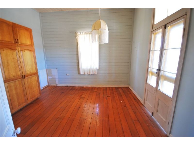 128 Lucas Street, Gracemere QLD 4702