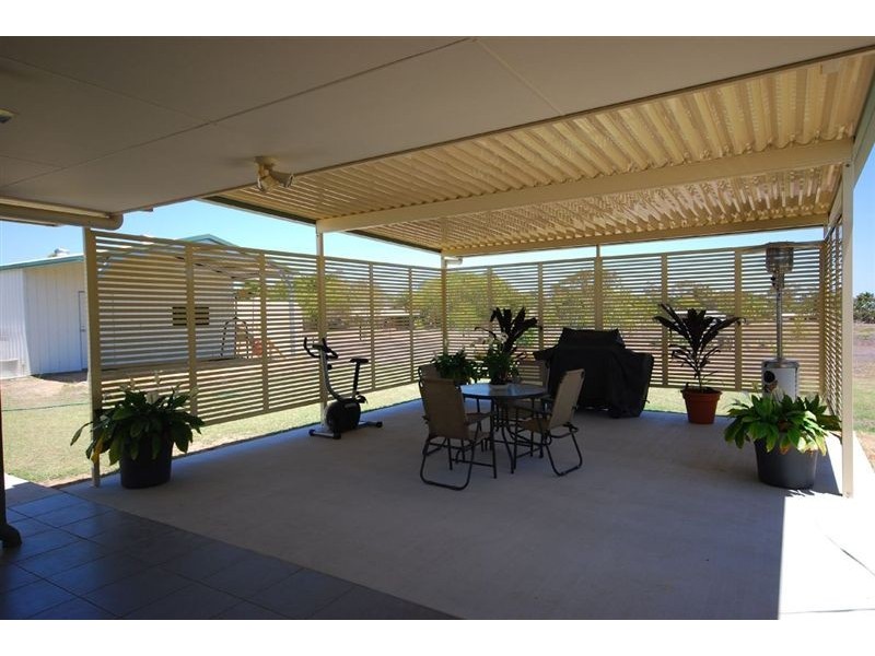 110 Emmerson Drive, Glenlee QLD 4711
