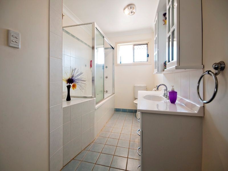 29 Mark Acton Close, Rockyview QLD 4701