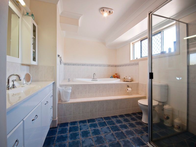 29 Mark Acton Close, Rockyview QLD 4701