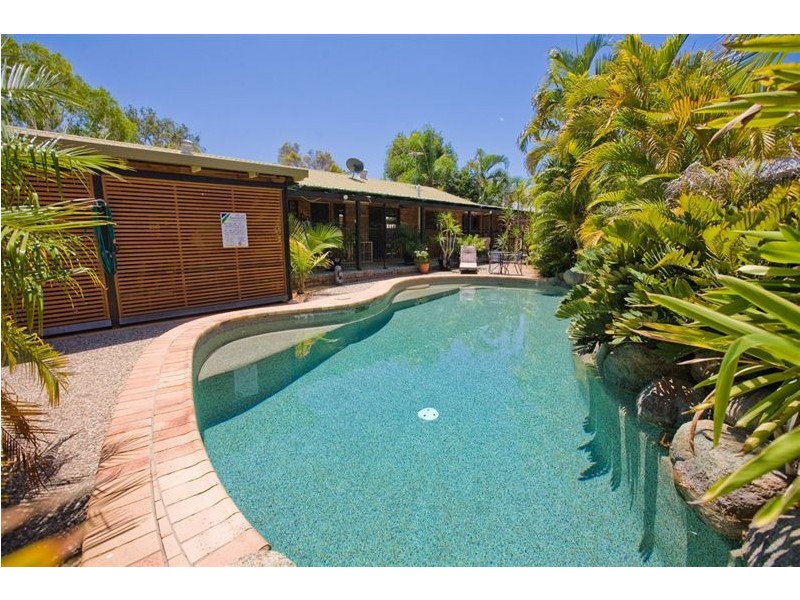 2 Moss Court, Frenchville QLD 4701