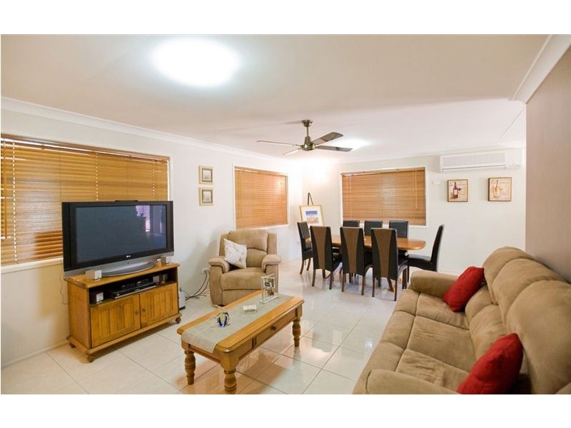 2 Moss Court, Frenchville QLD 4701