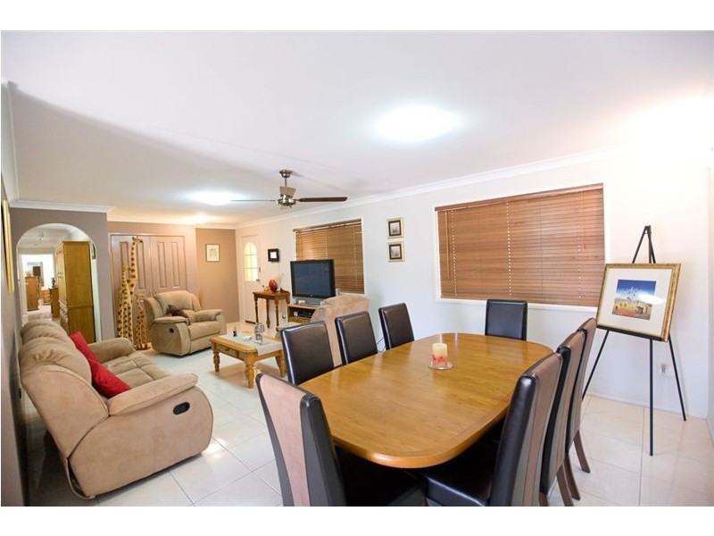 2 Moss Court, Frenchville QLD 4701