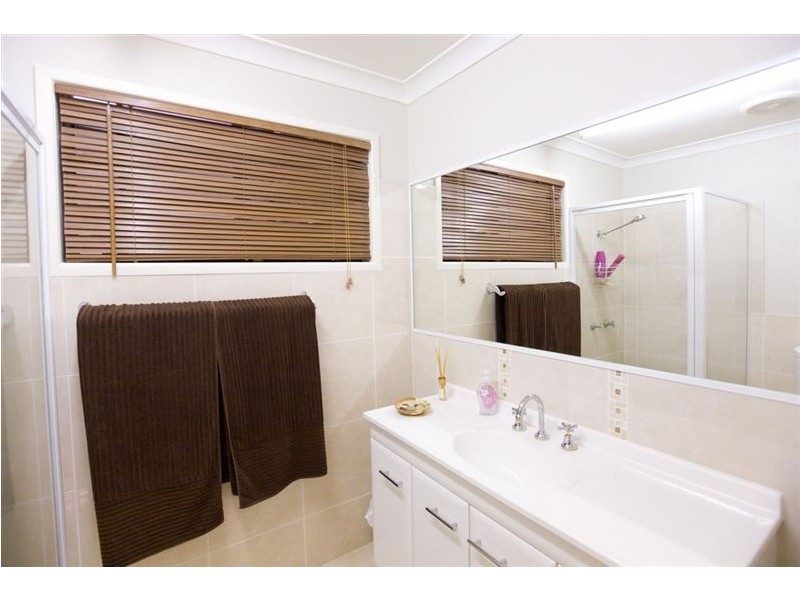 2 Moss Court, Frenchville QLD 4701