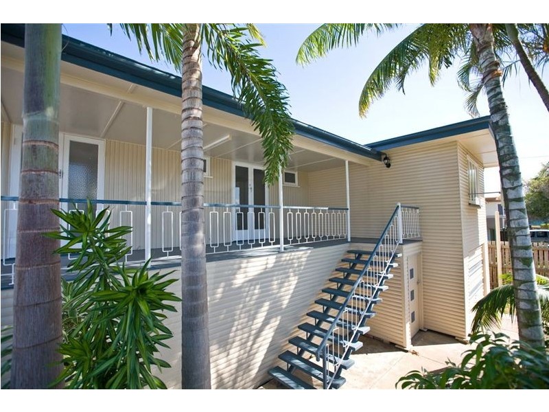 228 Richardson Road, Park Avenue QLD 4701