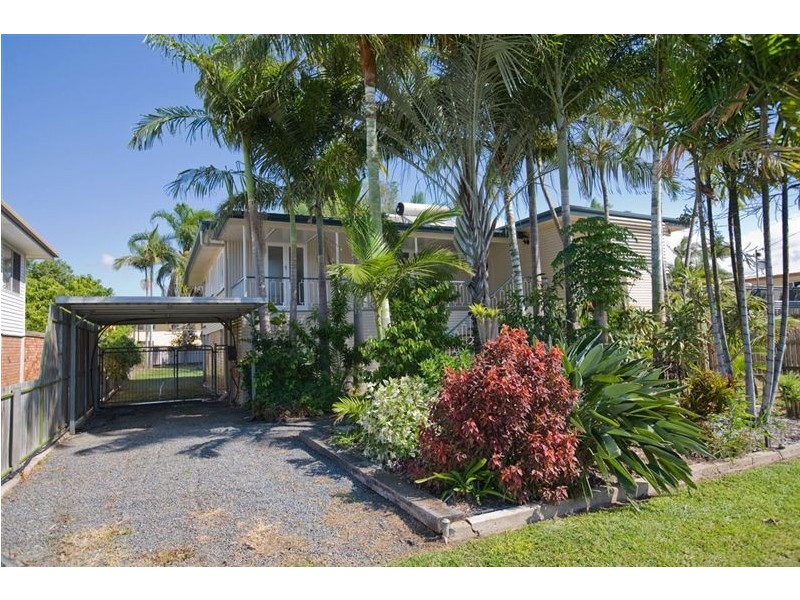 228 Richardson Road, Park Avenue QLD 4701