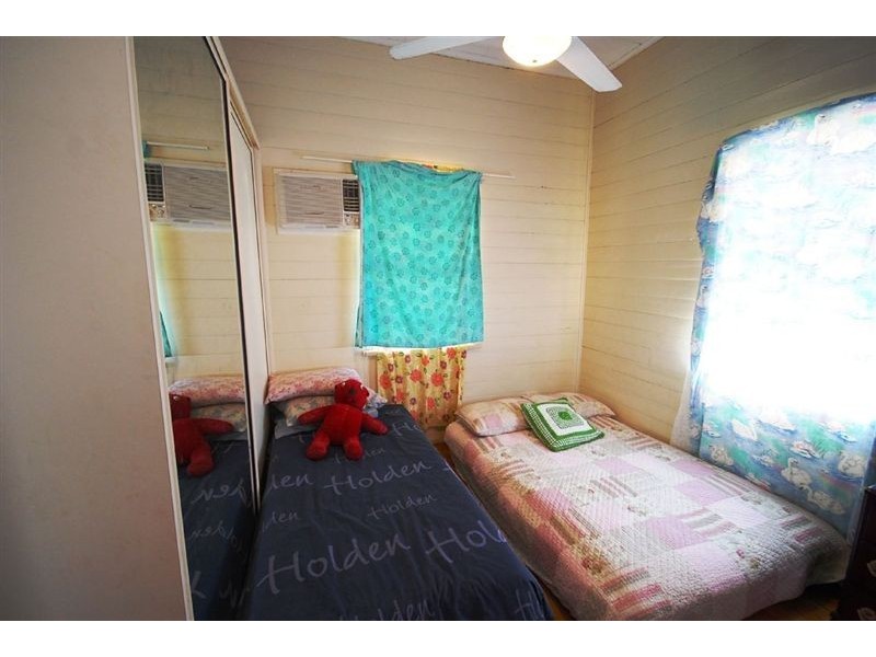 28 Macaree Street, Berserker QLD 4701