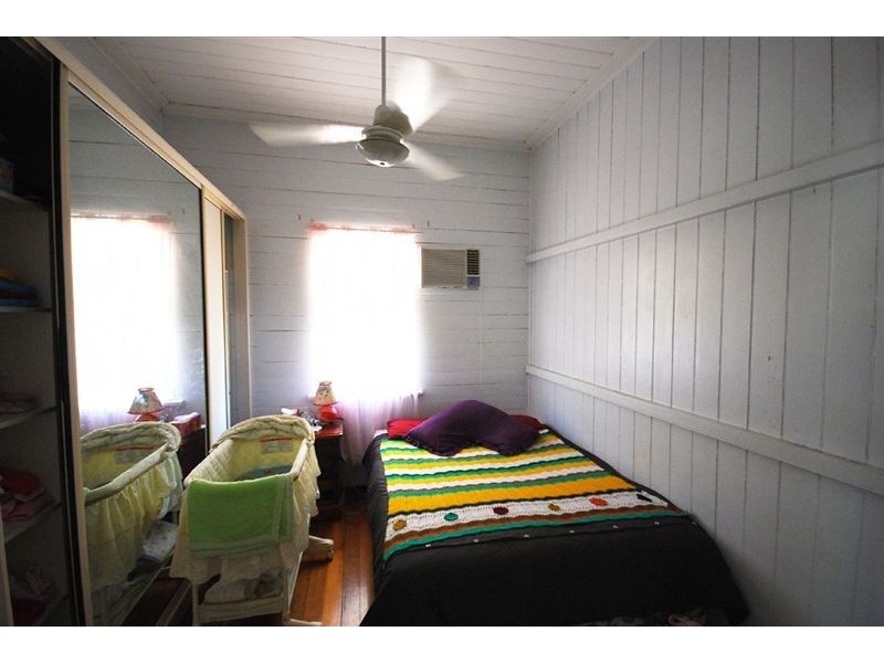 28 Macaree Street, Berserker QLD 4701