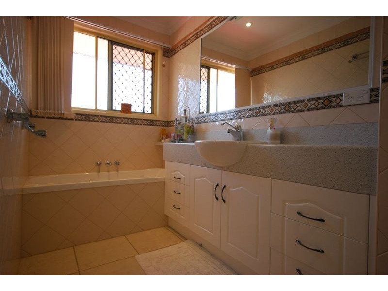 39 Kristie Drive, Rockyview QLD 4701