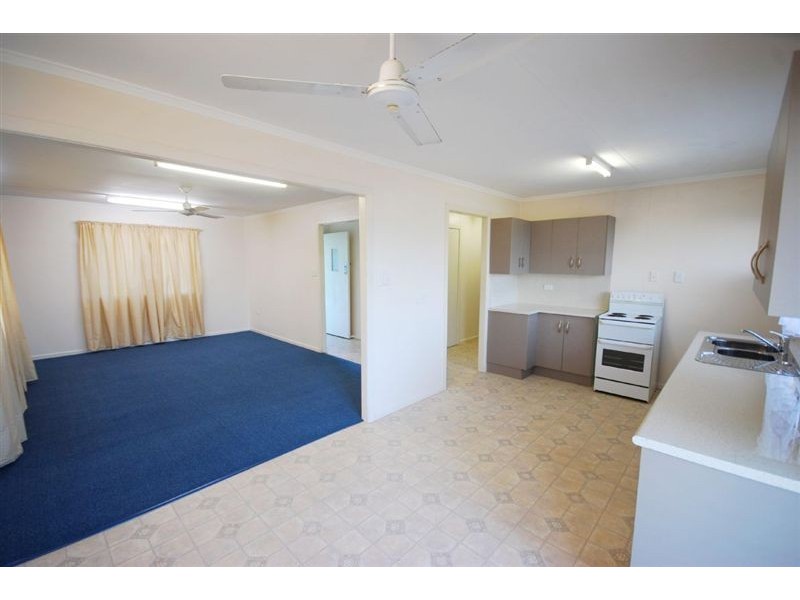 162 Cruikshank, Berserker QLD 4701