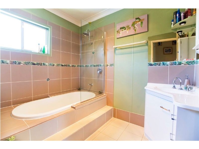 69 Leamington Street, Berserker QLD 4701