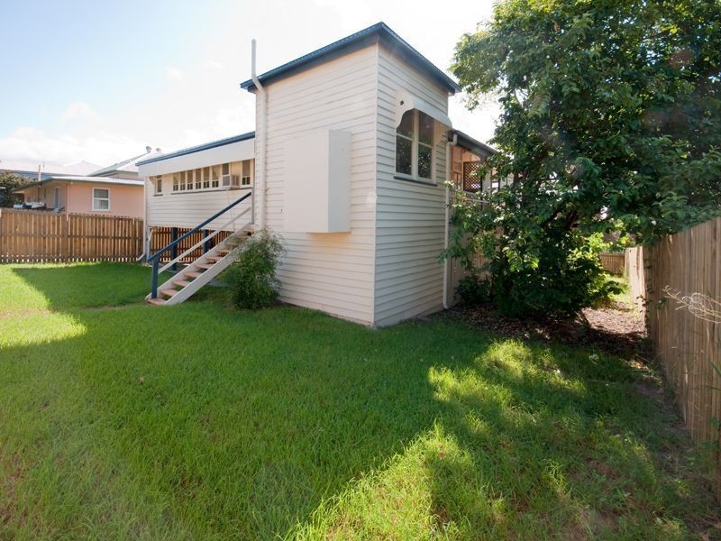 33 Woodville Street, Wandal QLD 4700