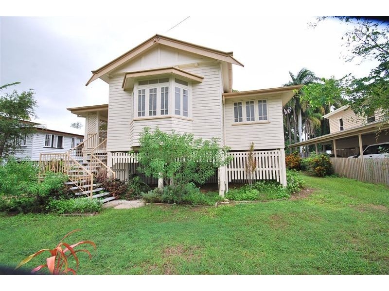 9 Penlington Street, The Range QLD 4700
