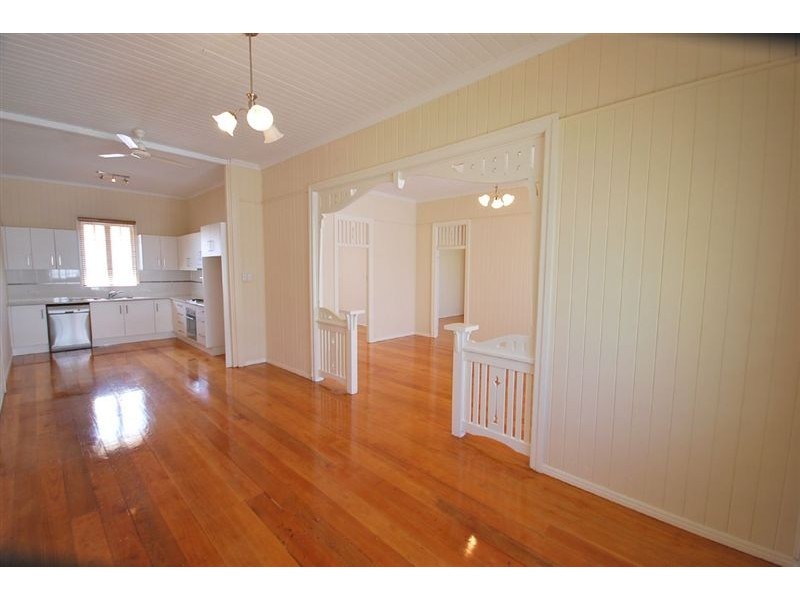 9 Penlington Street, The Range QLD 4700