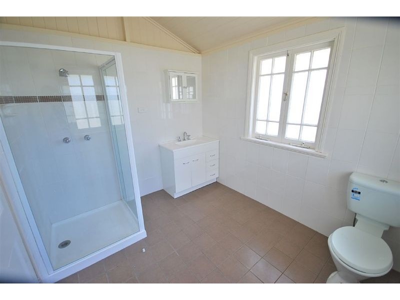 9 Penlington Street, The Range QLD 4700