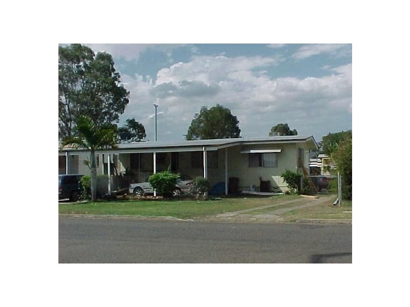 48 Thompson St, Park Avenue QLD 4701
