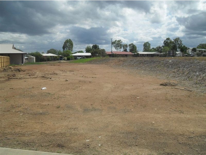 4 Rahima Court, Gracemere QLD 4702