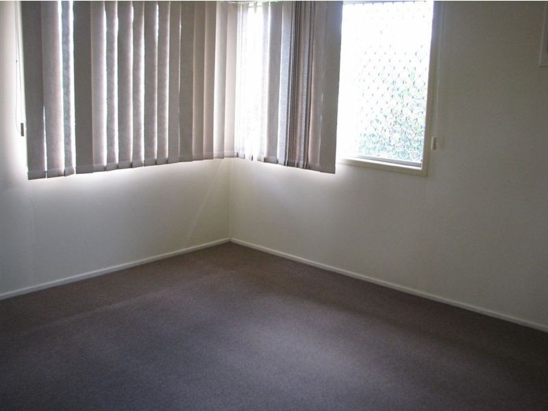 42 Denning Street, Park Avenue QLD 4701