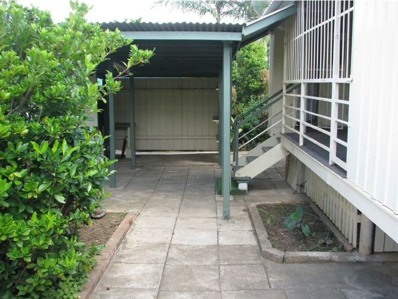 42 Denning Street, Park Avenue QLD 4701