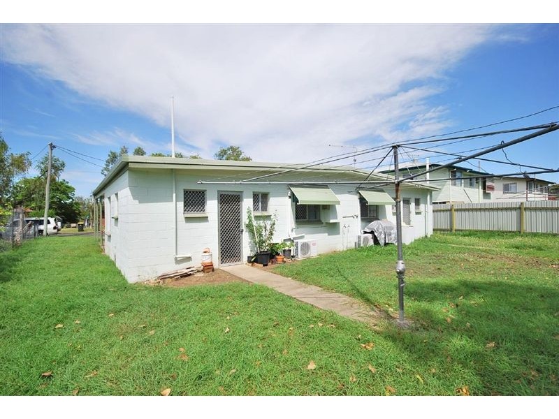 32 Cahill Street, Kawana QLD 4701