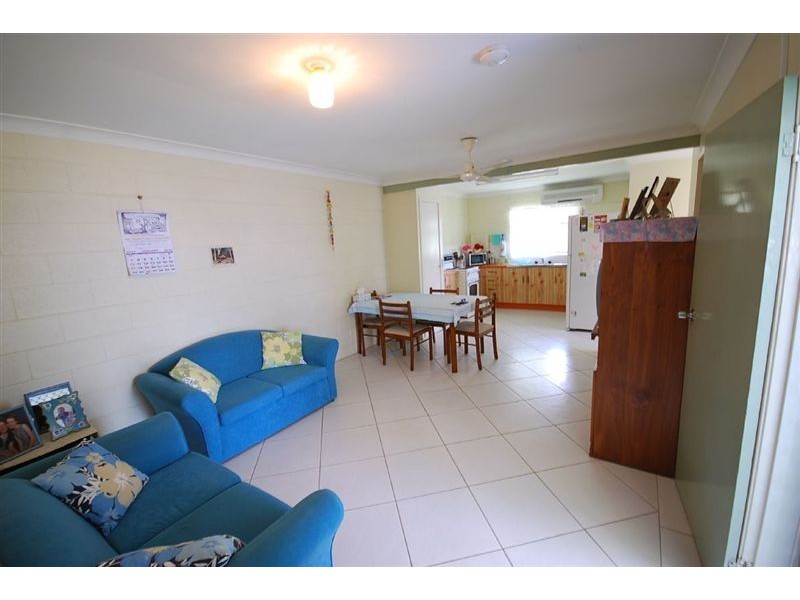 32 Cahill Street, Kawana QLD 4701