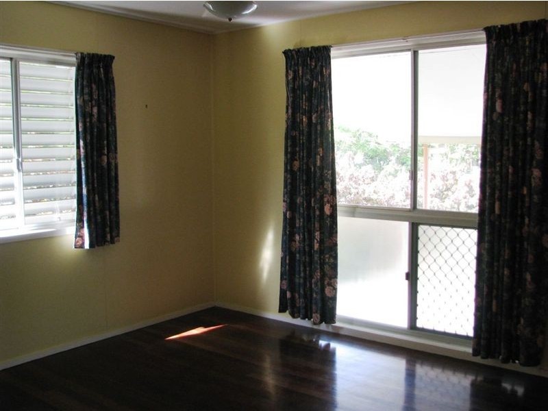 2/7 Reaney Street, Berserker QLD 4701