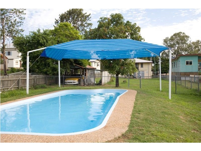 9 Bernard Street, Berserker QLD 4701