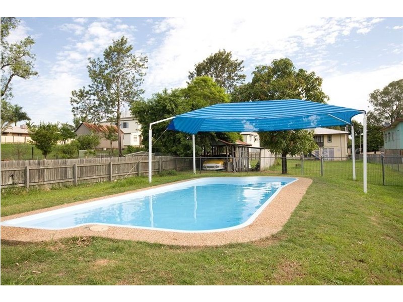 9 Bernard Street, Berserker QLD 4701