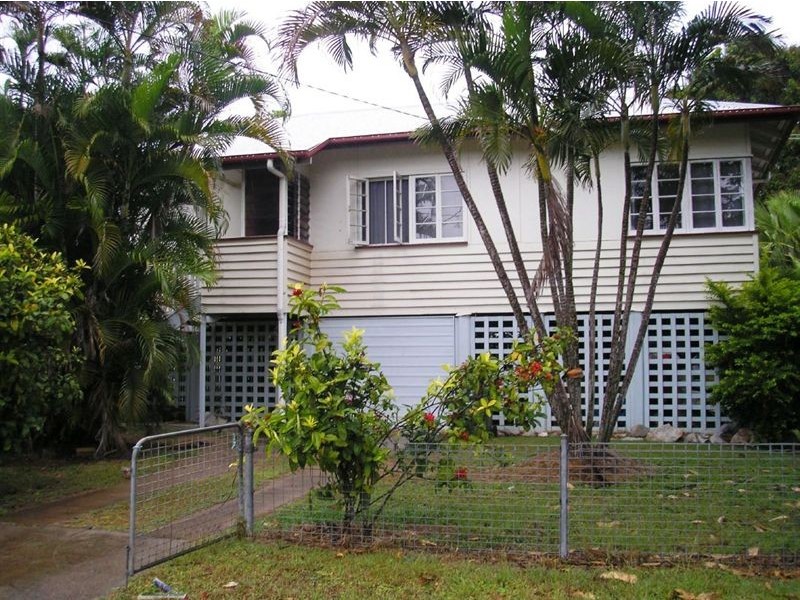 76 Robinson Street, Frenchville QLD 4701