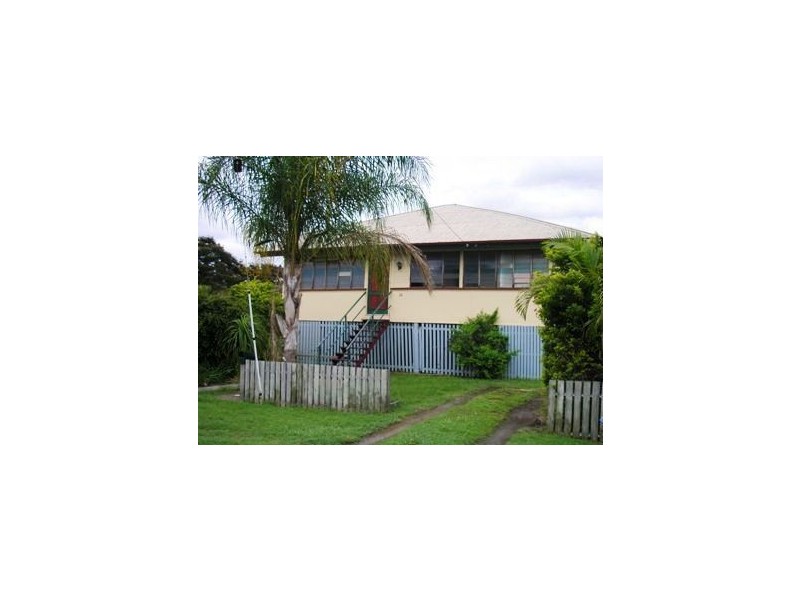32 Wood Street, Depot Hill QLD 4700