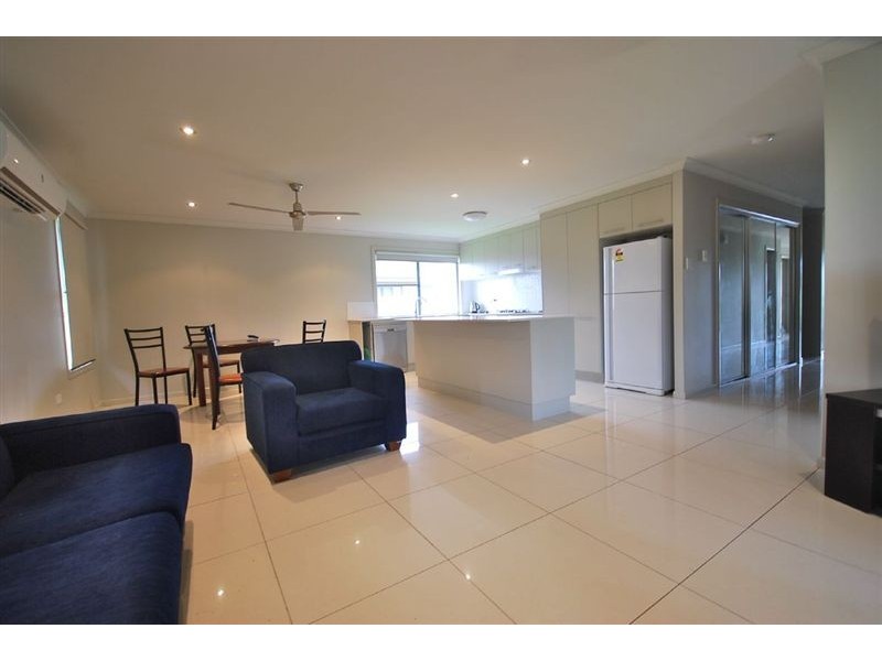 1 Maree Crescent, Gracemere QLD 4702