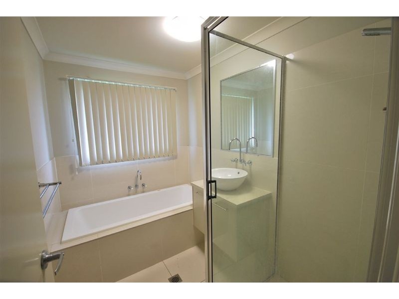 1 Maree Crescent, Gracemere QLD 4702