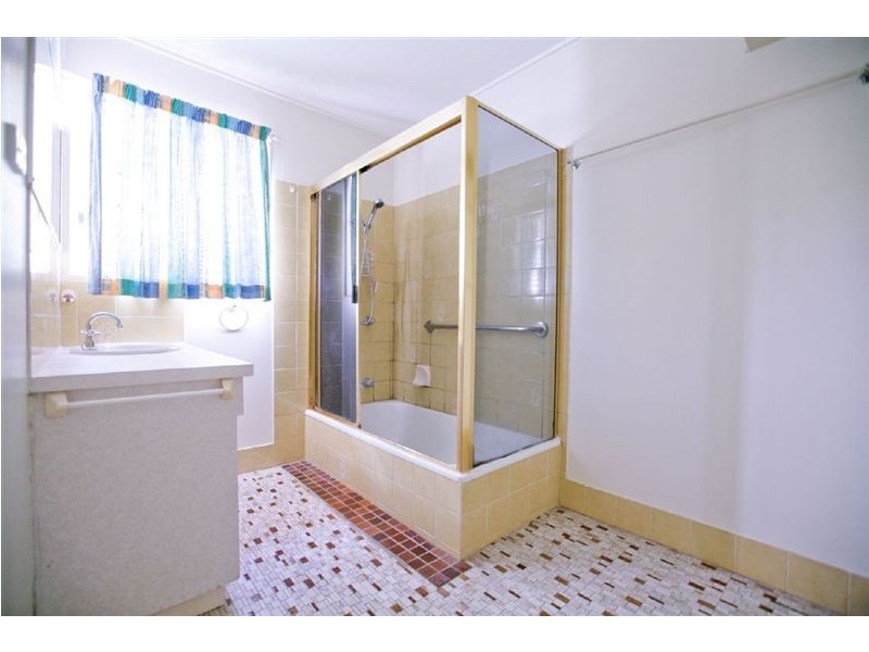 30a Underwood Street, Park Avenue QLD 4701