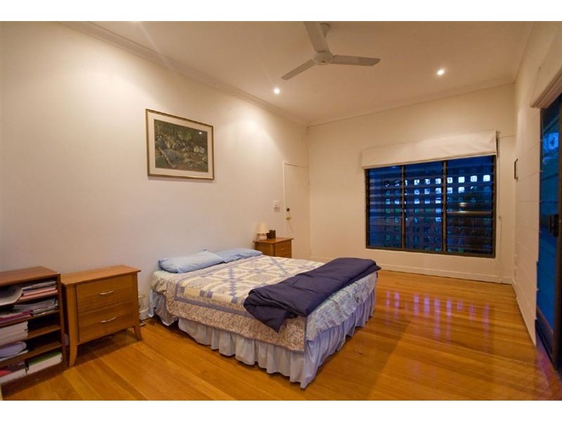 19 Queen Street, The Range QLD 4700
