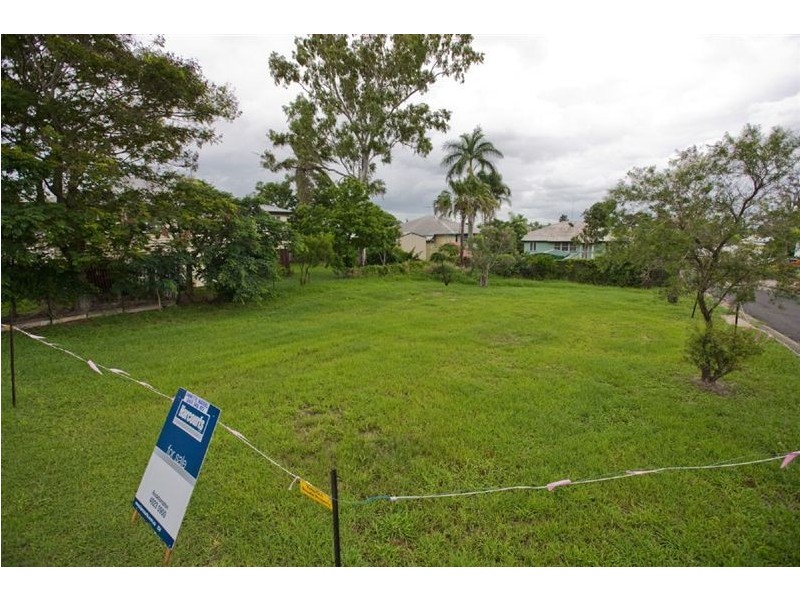 7 Voss Street, The Range QLD 4700