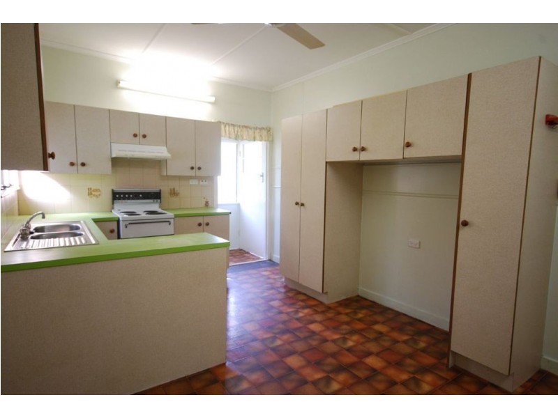 78 Livingstone Street, Berserker QLD 4701