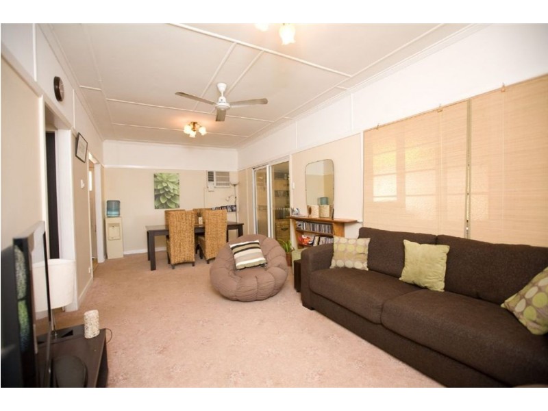 98 Penlington Street, The Range QLD 4700