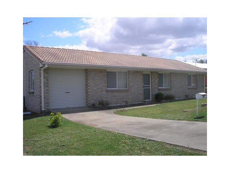 33 Sunrise Cresent, Gracemere QLD 4702