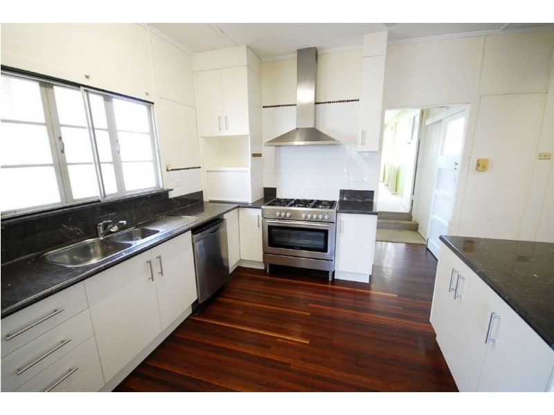 141 Donnollan Street, Berserker QLD 4701