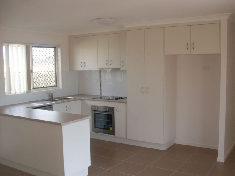 11 Kerrie Mears Crescent, Gracemere QLD 4702