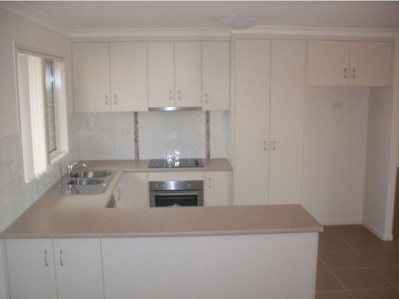 11 Kerrie Mears Crescent, Gracemere QLD 4702