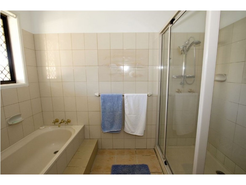 21 Spring Creek Close, Rockhampton QLD 4700