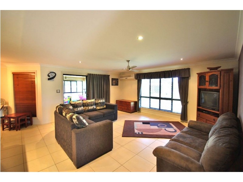 17 Goldfinch Drive, Parkhurst QLD 4702