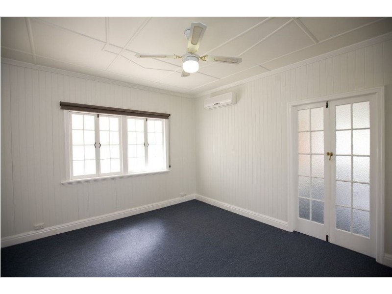 27 Eton Street, West Rockhampton QLD 4700