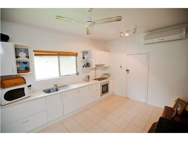 102 Norris Street, Koongal QLD 4701