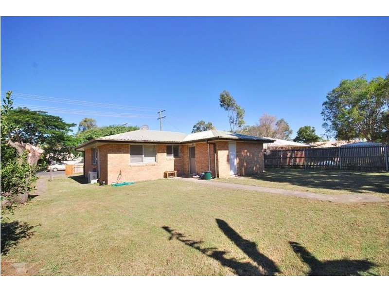 243 Carlton Street, Kawana QLD 4701