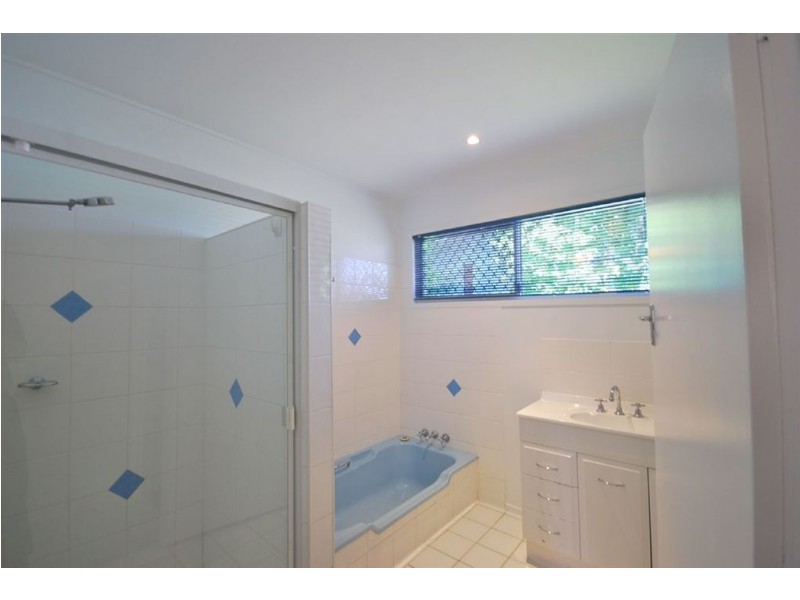 355 Philp Avenue, Frenchville QLD 4701