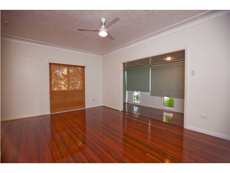 99 High Street, Berserker QLD 4701