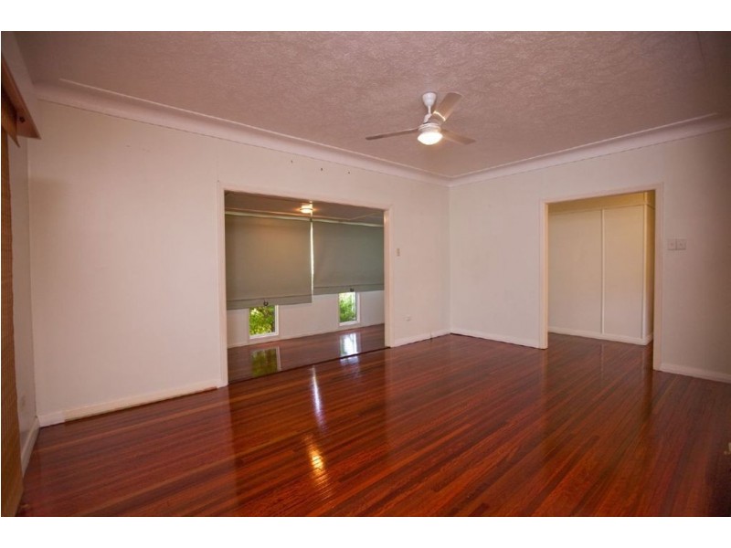 99 High Street, Berserker QLD 4701
